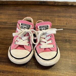 Pink converse lows toddler size 5